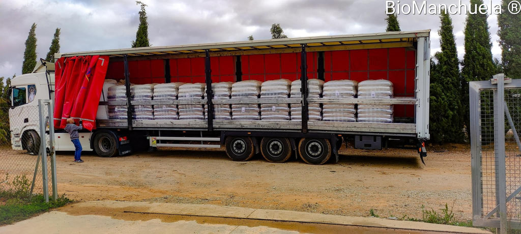 3 Camión completo de 24 palets de Pellets Bioforestal Certificación ENplus A1 en España